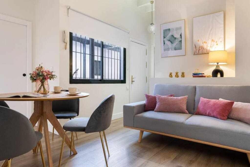 Monkeys Apartments San Roman Deluxe 세비야 외부 사진